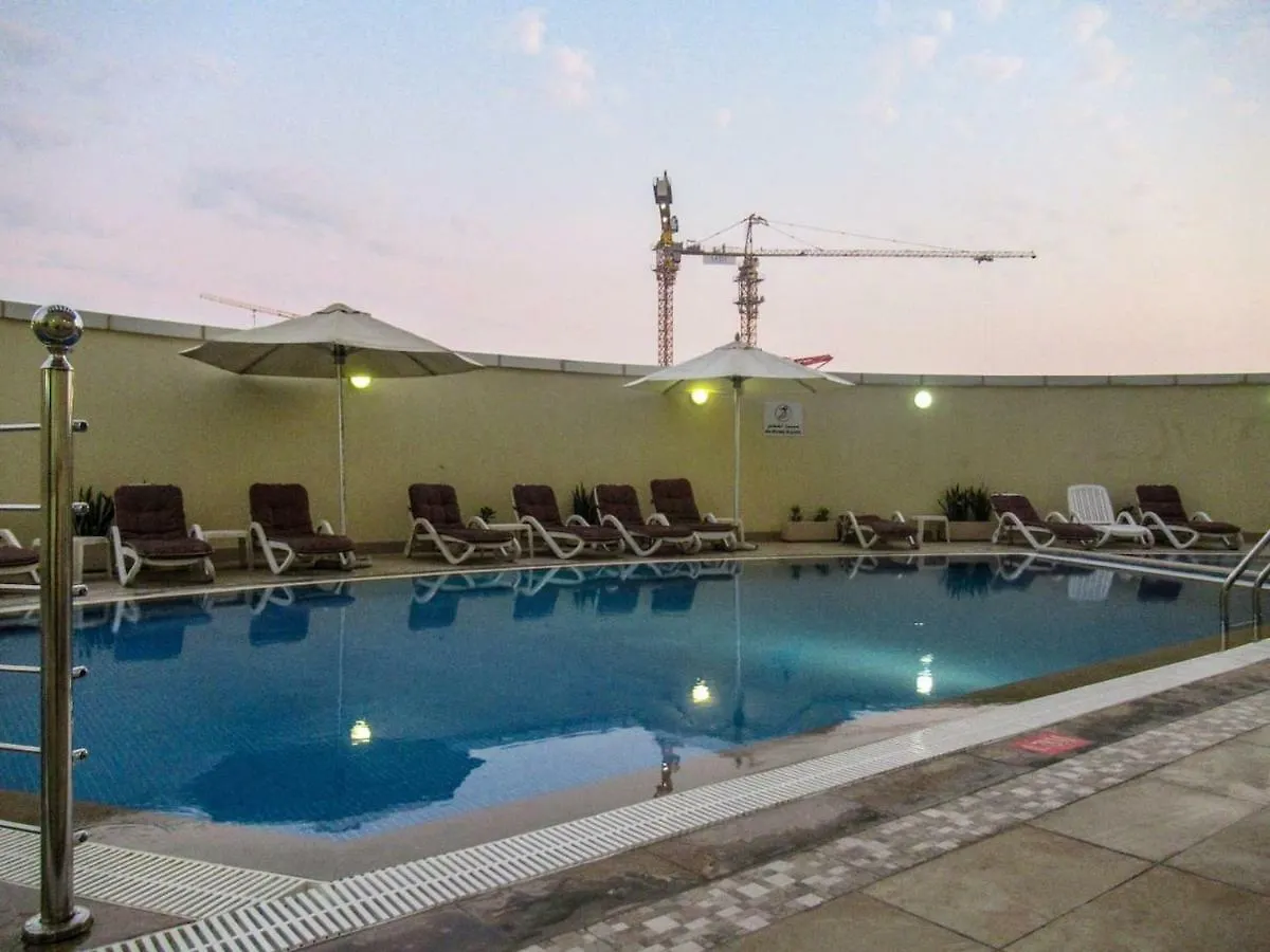 Frank Porter - Goldcrest Executive Apartment Dubai United Arab Emirates